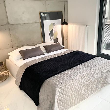 El Apartments - Antares Poznan Ngoại thất bức ảnh